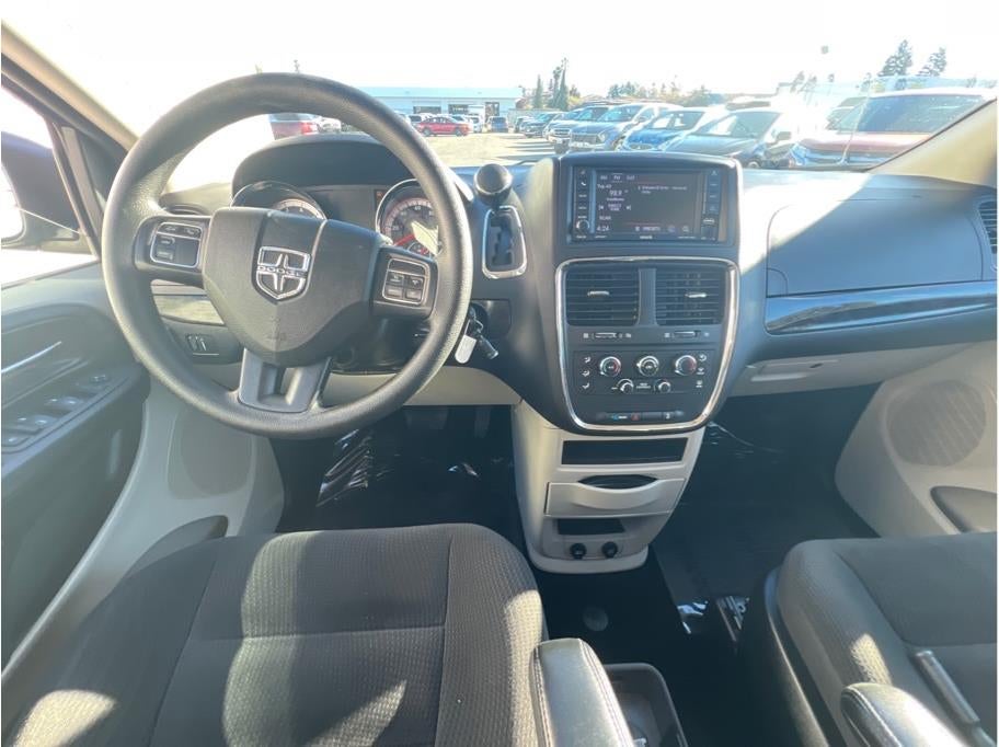 2018 Dodge Grand Caravan Passenger SE Minivan 4D