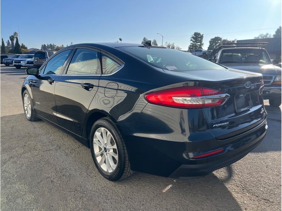 2019 Ford Fusion SE Hybrid Sedan 4D
