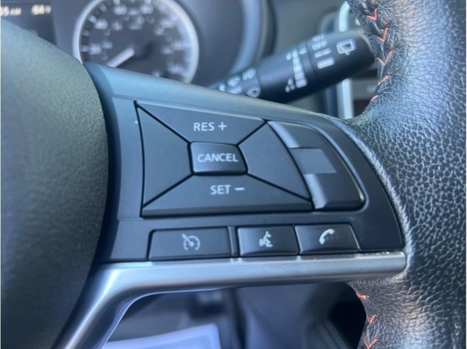 2019 Nissan Kicks SR Sport Utility 4D