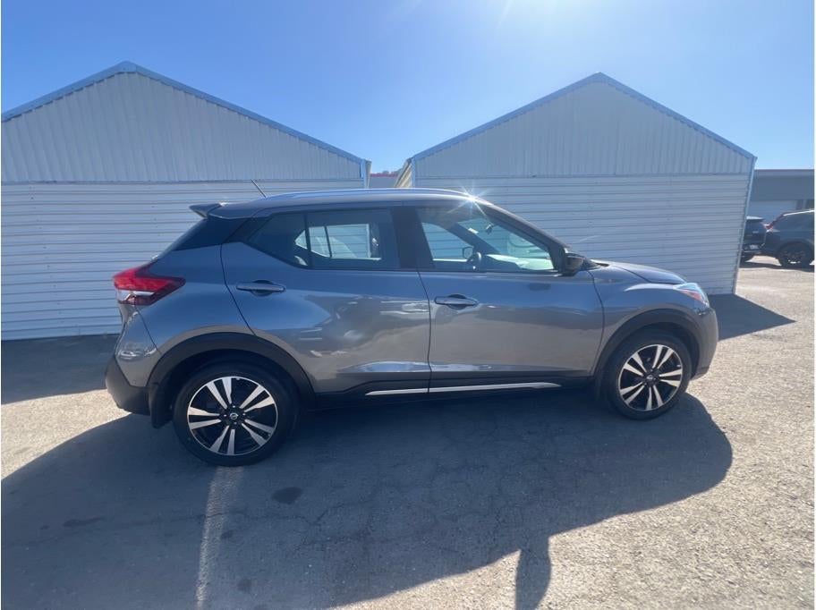 2019 Nissan Kicks SR Sport Utility 4D