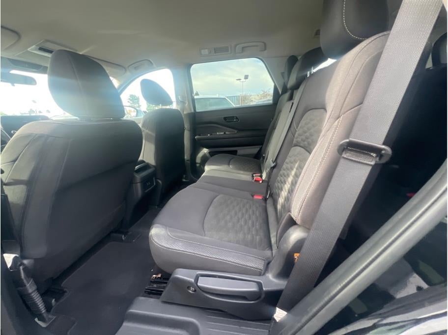 2024 Nissan Pathfinder S Sport Utility 4D