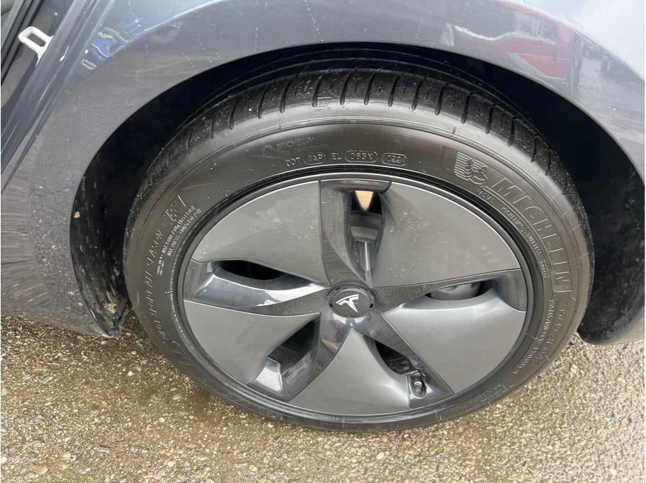 2018 Tesla Model 3 Long Range Sedan 4D