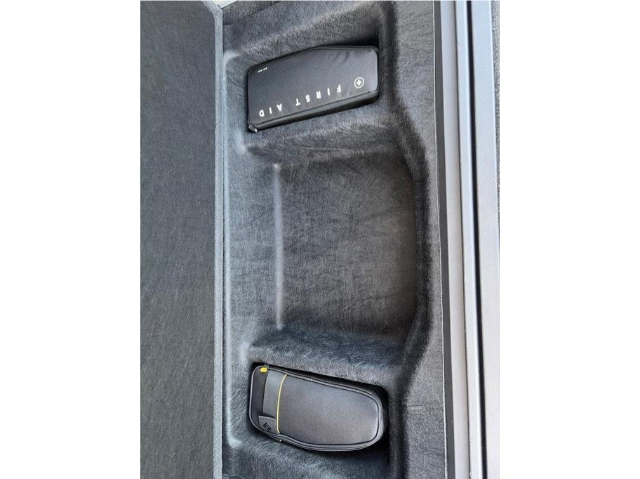 2024 Rivian R1S Quad Large Sport Utility 4D