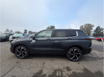 2025 Mitsubishi Outlander PHEV SE
