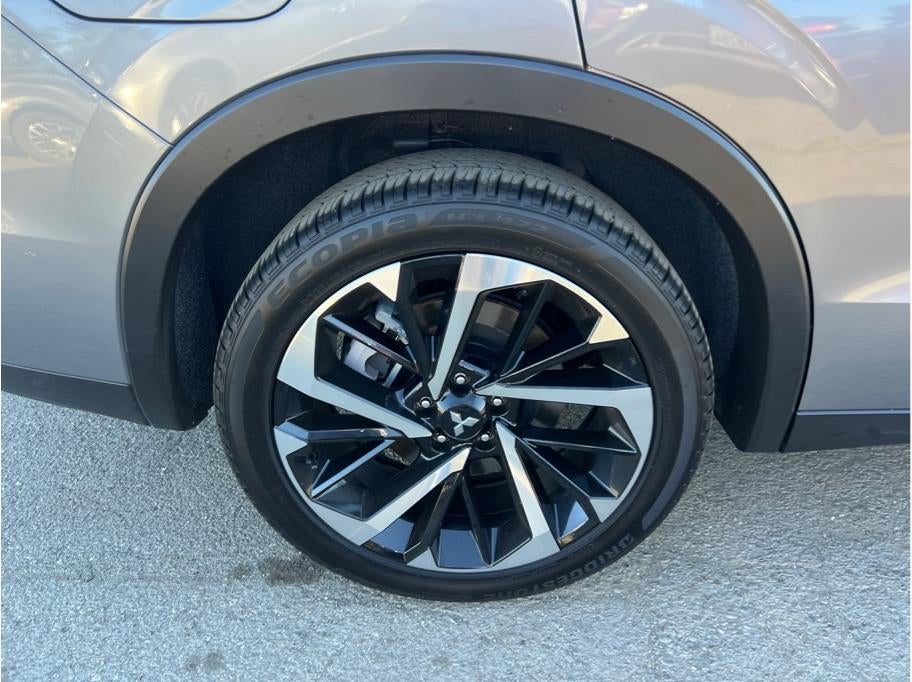 2024 Mitsubishi Outlander PHEV SE Sport Utility 4D