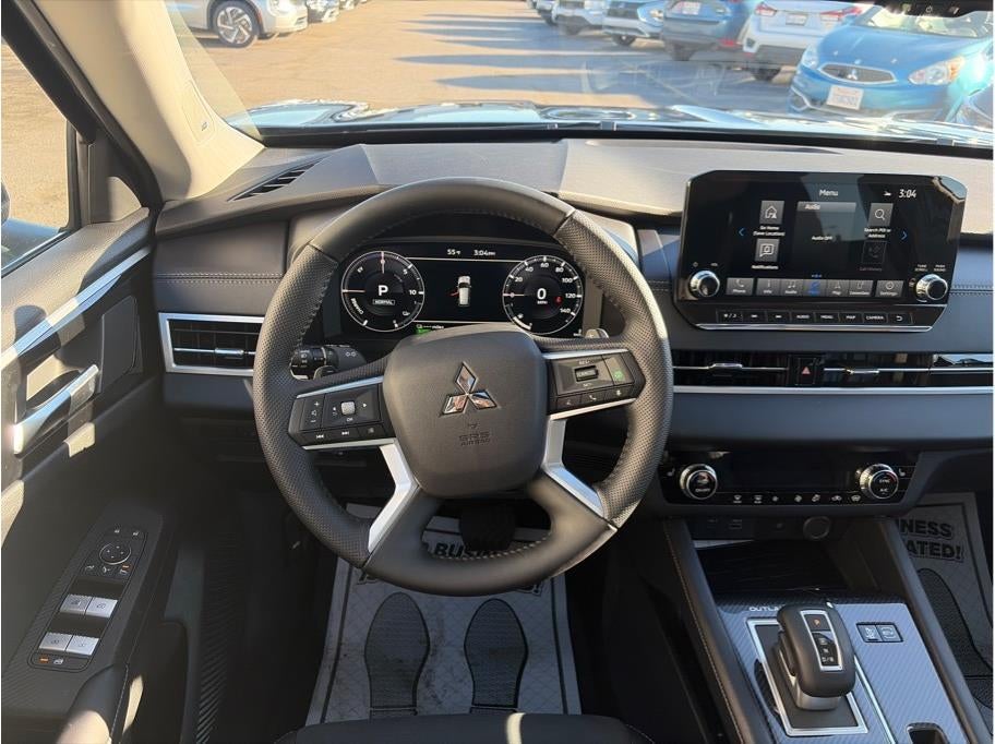 2025 Mitsubishi Outlander PHEV SE Tech Package