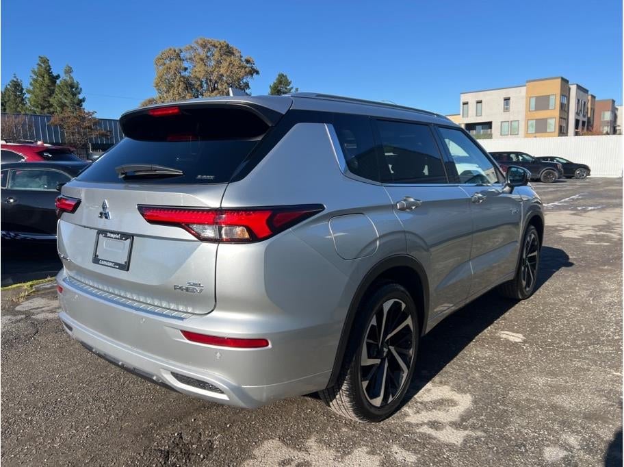 2025 Mitsubishi Outlander PHEV SEL