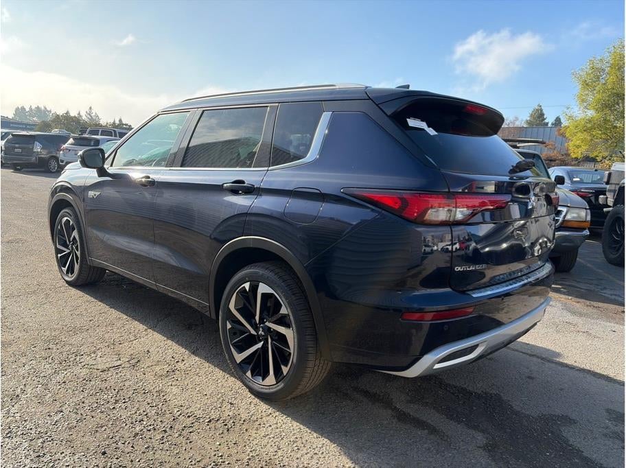 2025 Mitsubishi Outlander PHEV SEL