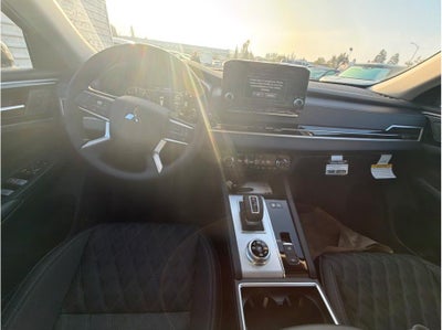 2025 Mitsubishi Outlander PHEV SEL