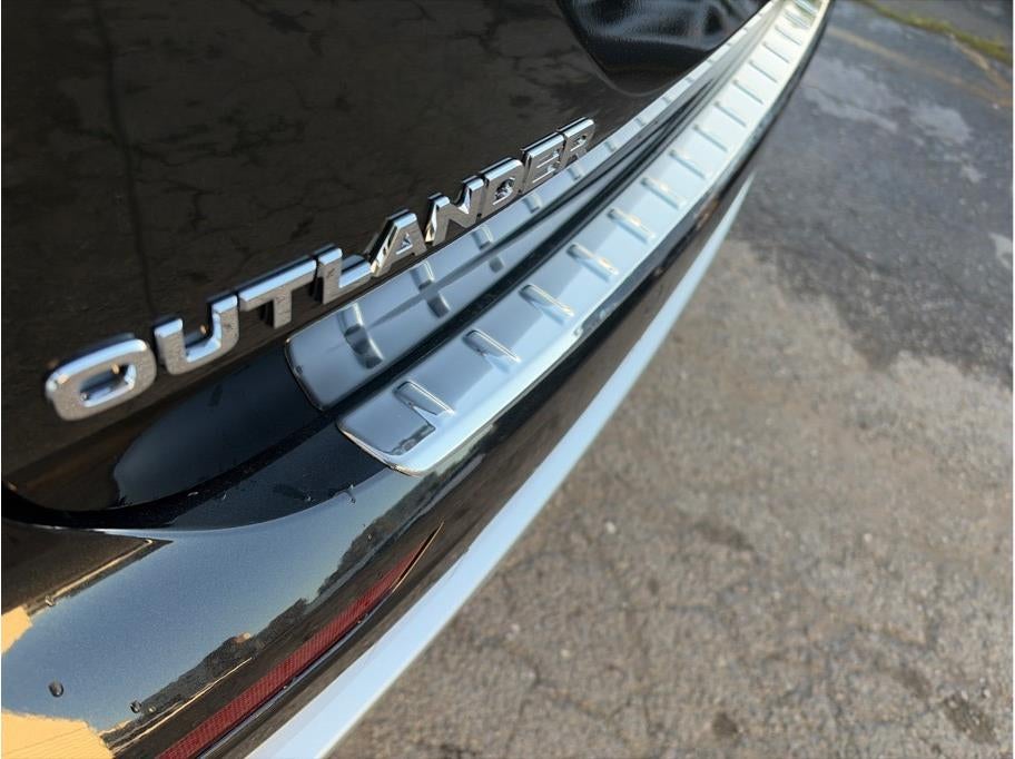 2025 Mitsubishi Outlander PHEV SEL