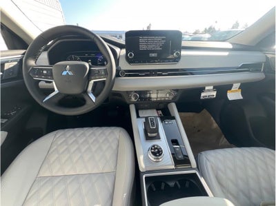 2025 Mitsubishi Outlander PHEV SEL