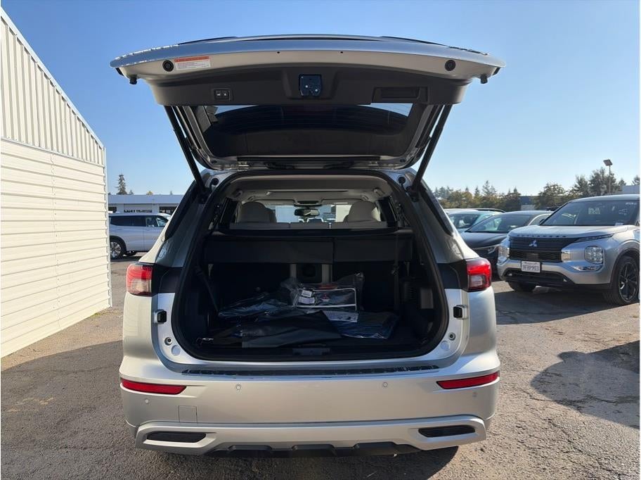 2025 Mitsubishi Outlander PHEV SEL