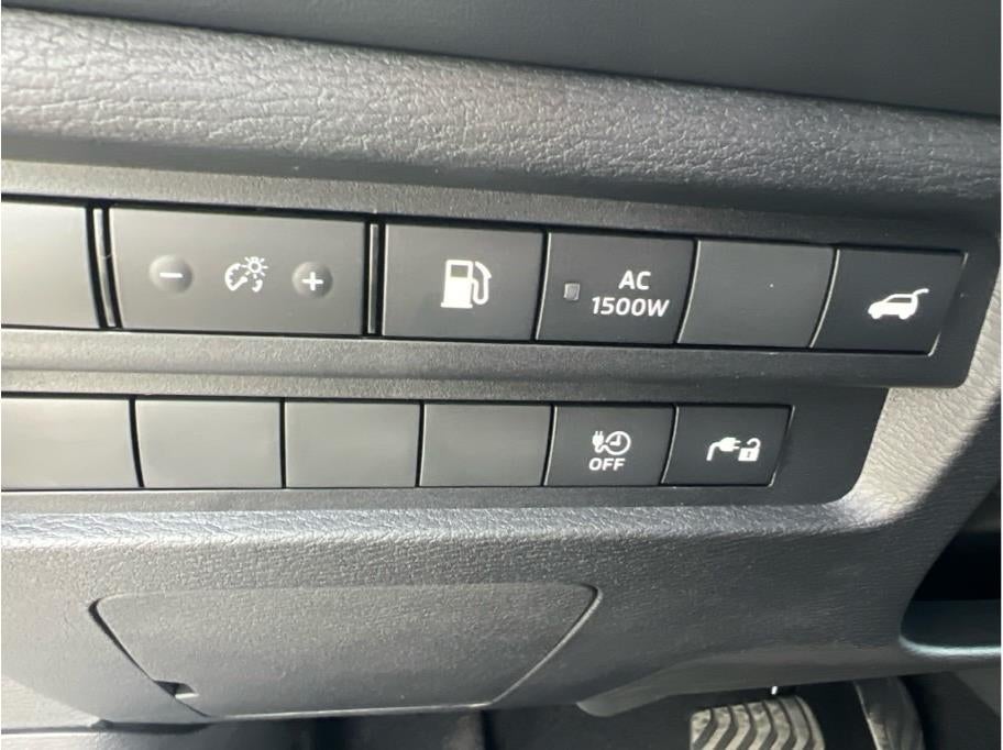 2025 Mitsubishi Outlander PHEV SEL