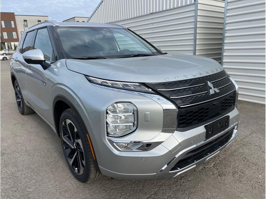 2025 Mitsubishi Outlander PHEV SEL