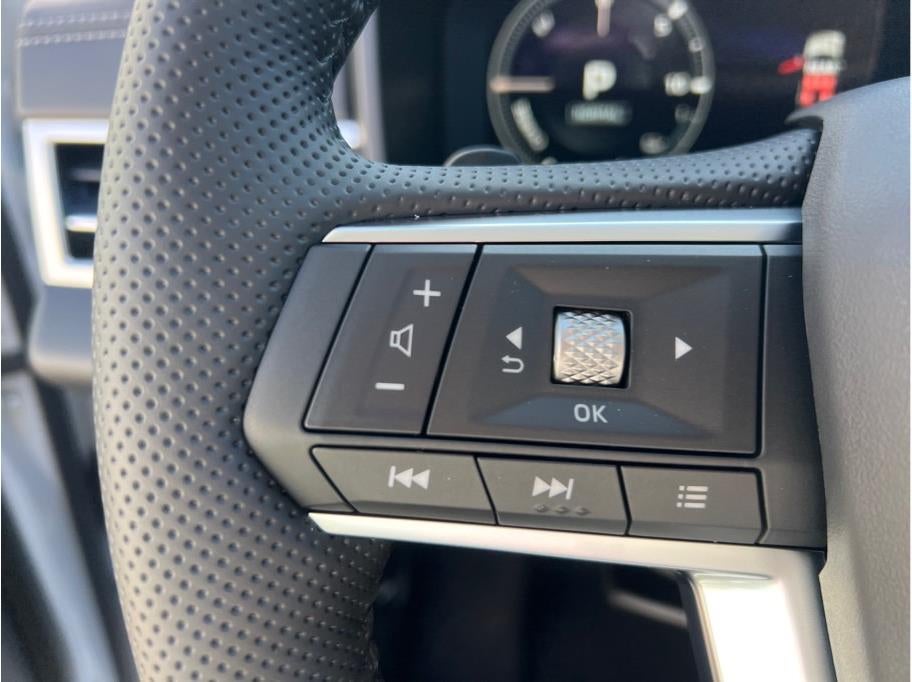 2025 Mitsubishi Outlander PHEV SEL