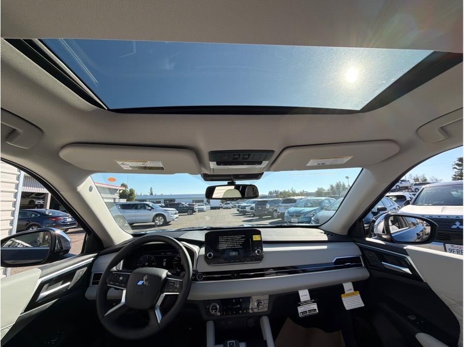 2025 Mitsubishi Outlander PHEV SEL