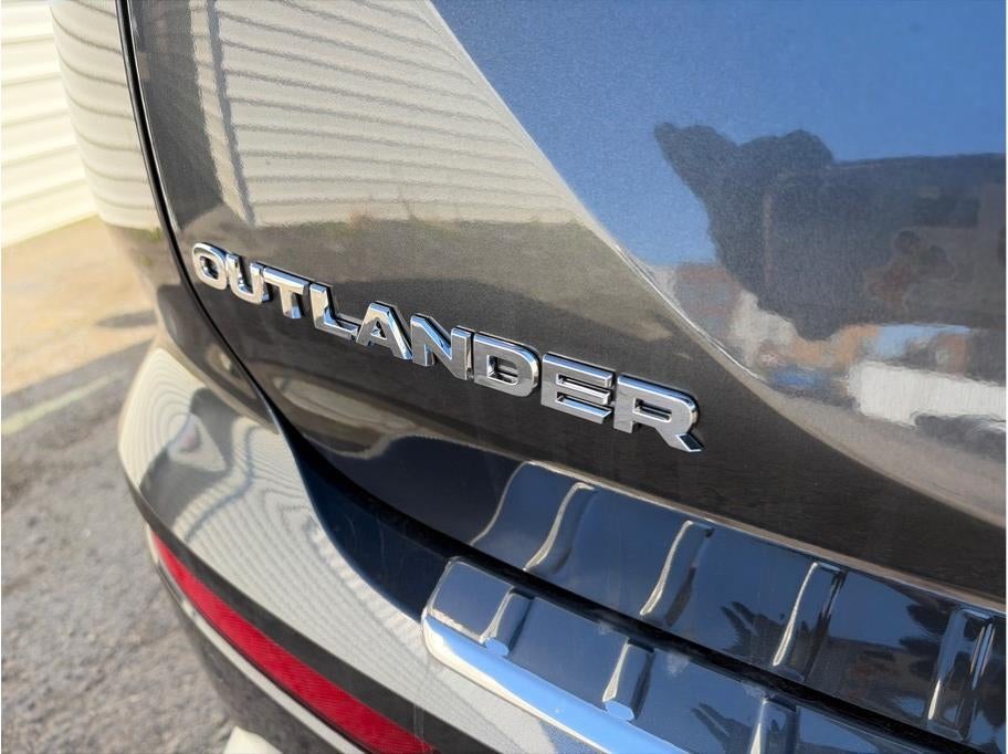 2025 Mitsubishi Outlander PHEV SEL