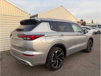 2025 Mitsubishi Outlander PHEV SEL