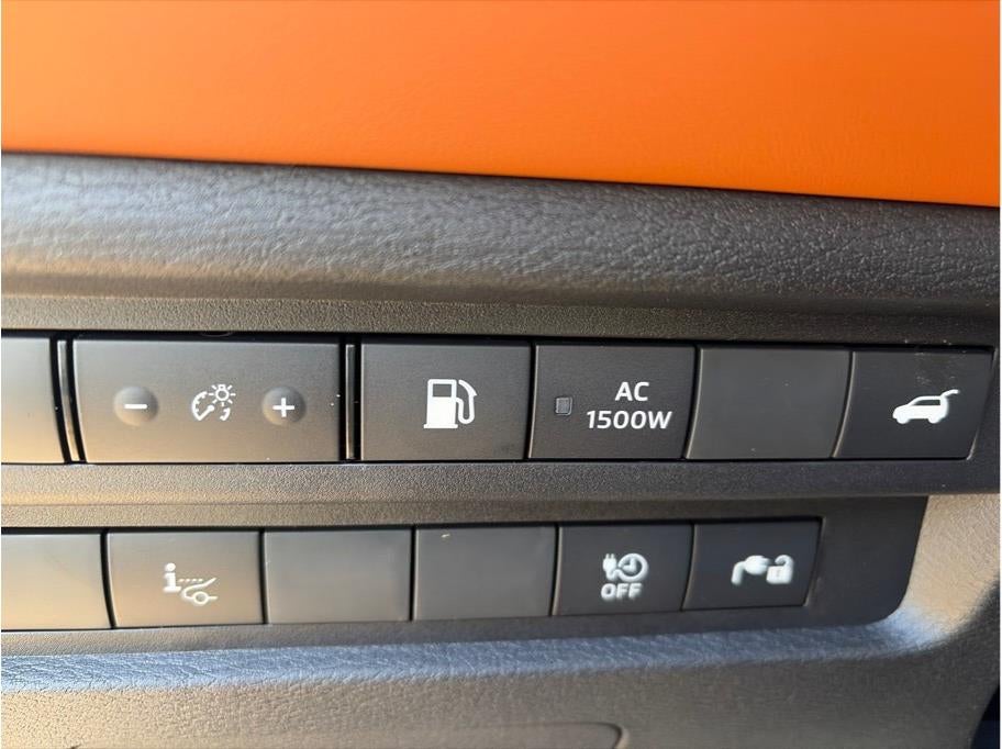 2025 Mitsubishi Outlander PHEV SEL Premium Package