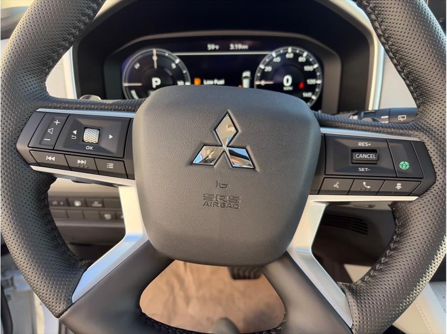 2025 Mitsubishi Outlander PHEV SEL