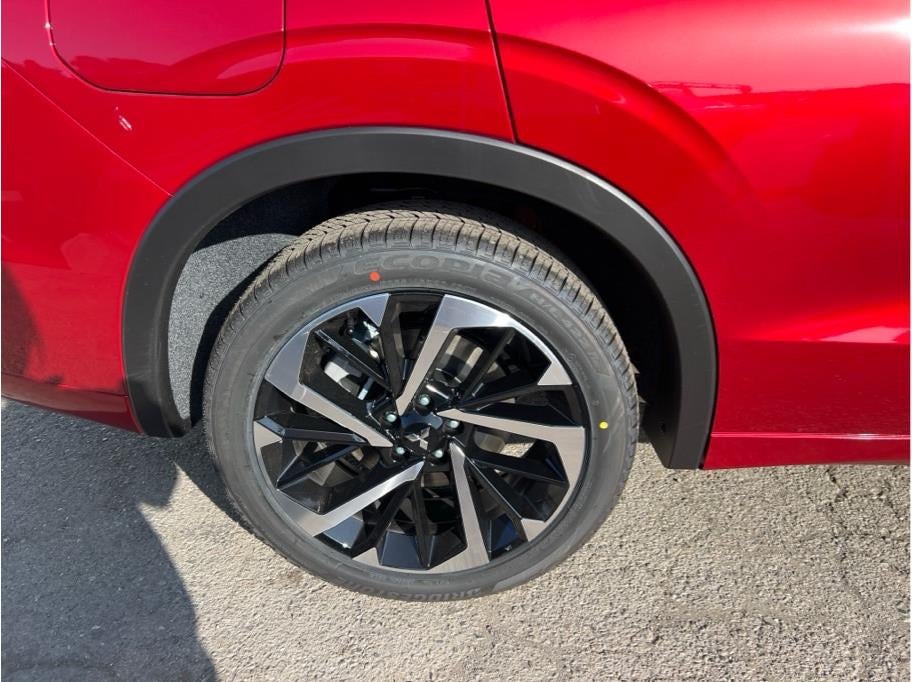 2025 Mitsubishi Outlander PHEV SEL