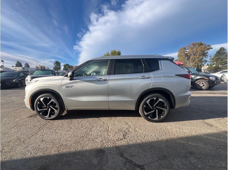 2025 Mitsubishi Outlander PHEV SEL