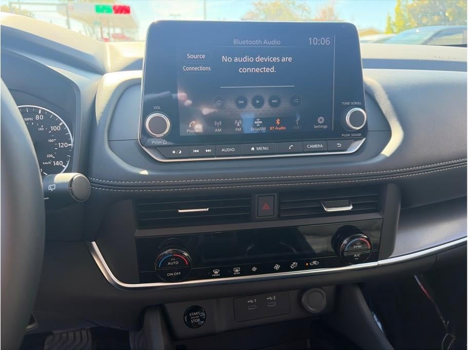 2025 Nissan Rogue SV Sport Utility 4D
