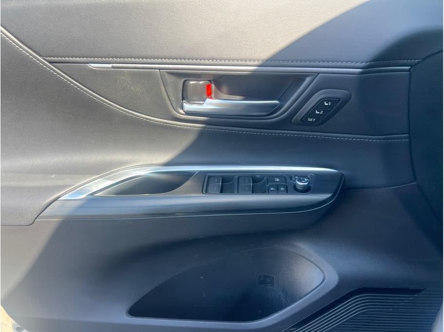 2021 Toyota Venza XLE Sport Utility 4D