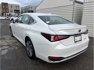 2019 Lexus ES ES 300h Sedan 4D