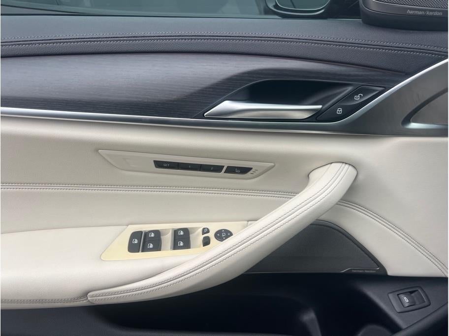 2021 BMW 5 Series 540i Sedan 4D