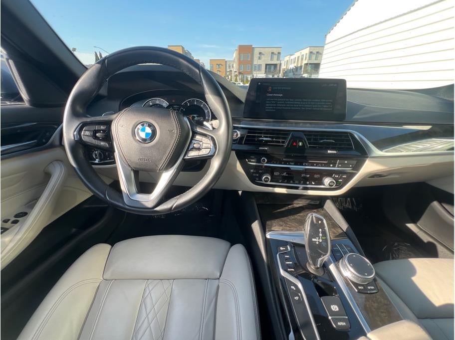 2018 BMW 5 Series 540i Sedan 4D