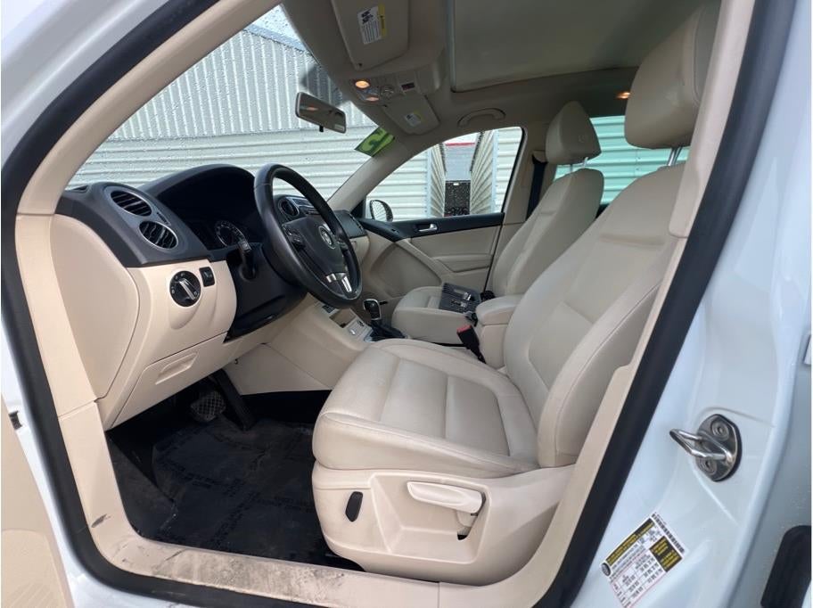 2015 Volkswagen Tiguan 2.0T SEL Sport Utility 4D