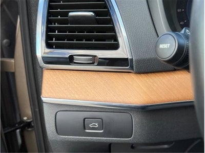 2023 Volvo XC90 B6 Plus Bright Theme Sport Utility 4D