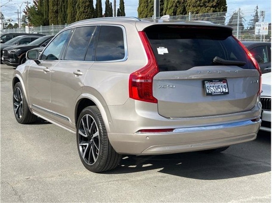 2023 Volvo XC90 B6 Plus Bright Theme Sport Utility 4D