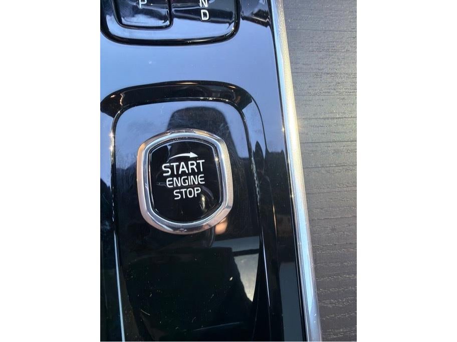 2023 Volvo XC90 T8 Recharge Ultimate Bright Theme Plug-In Hybrid Sport Utili