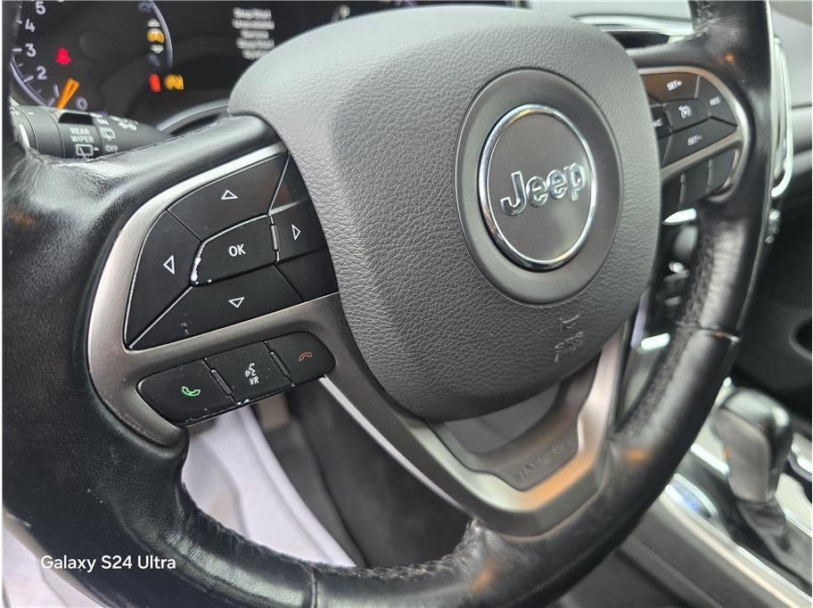 2021 Jeep Grand Cherokee Laredo X Sport Utility 4D