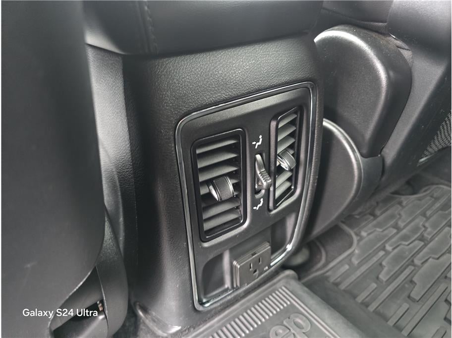 2021 Jeep Grand Cherokee Laredo X Sport Utility 4D