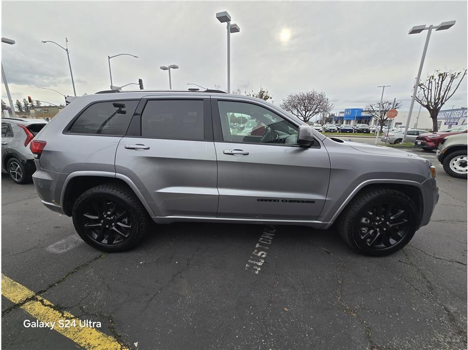 2021 Jeep Grand Cherokee Laredo X Sport Utility 4D