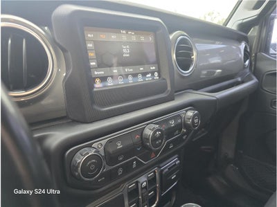 2020 Jeep Gladiator Overland Pickup 4D 5 ft