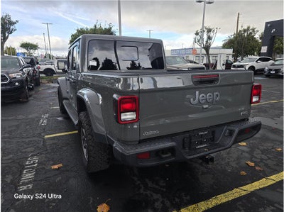 2020 Jeep Gladiator Overland Pickup 4D 5 ft