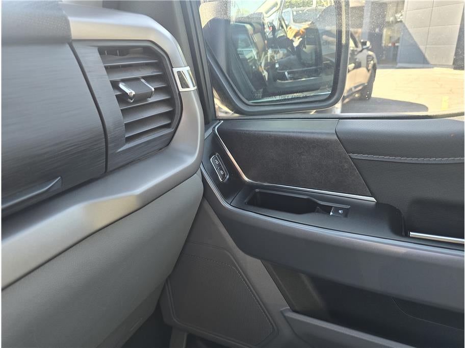 2024 Ford F150 SuperCrew Cab XLT Pickup 4D 5 1/2 ft