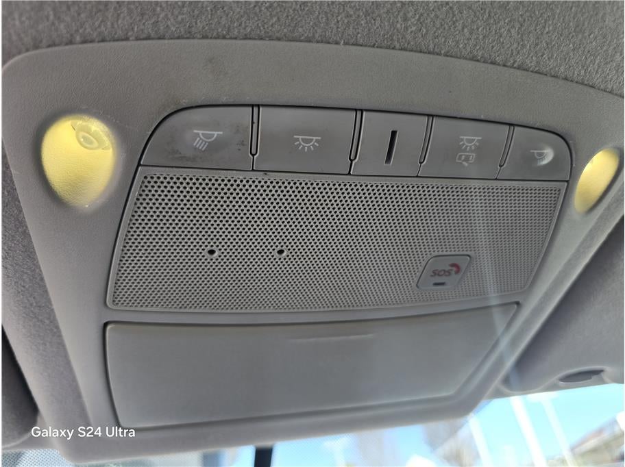 2018 Nissan LEAF SV Hatchback 4D