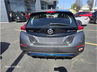 2018 Nissan LEAF SV Hatchback 4D