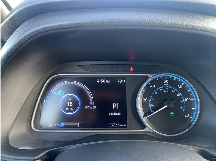 2022 Nissan LEAF SV Hatchback 4D