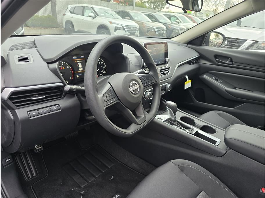 2025 Nissan Altima 2.5 S Sedan 4D