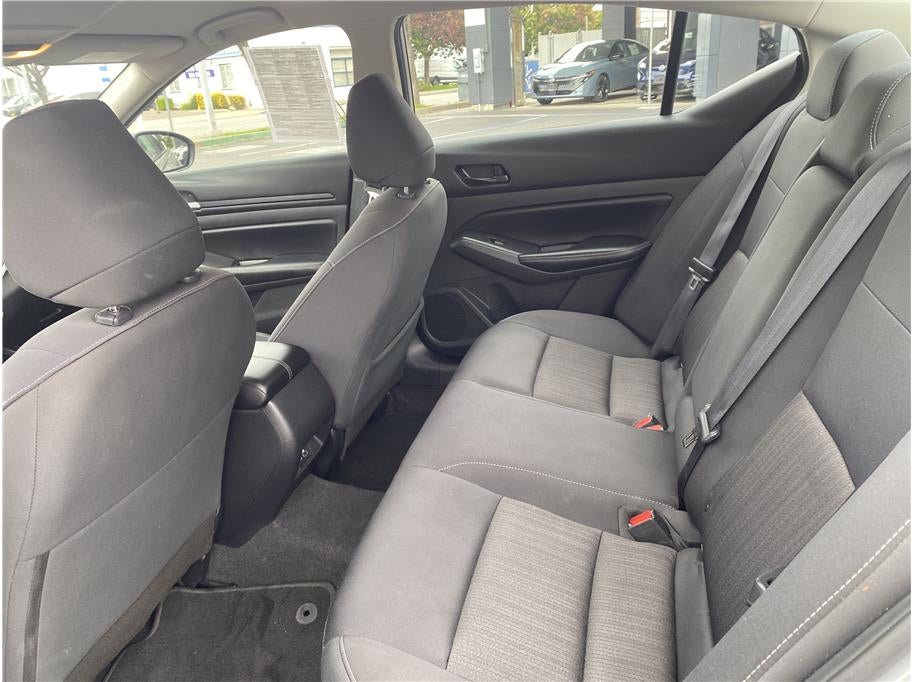 2024 Nissan Altima 2.5 SV Sedan 4D