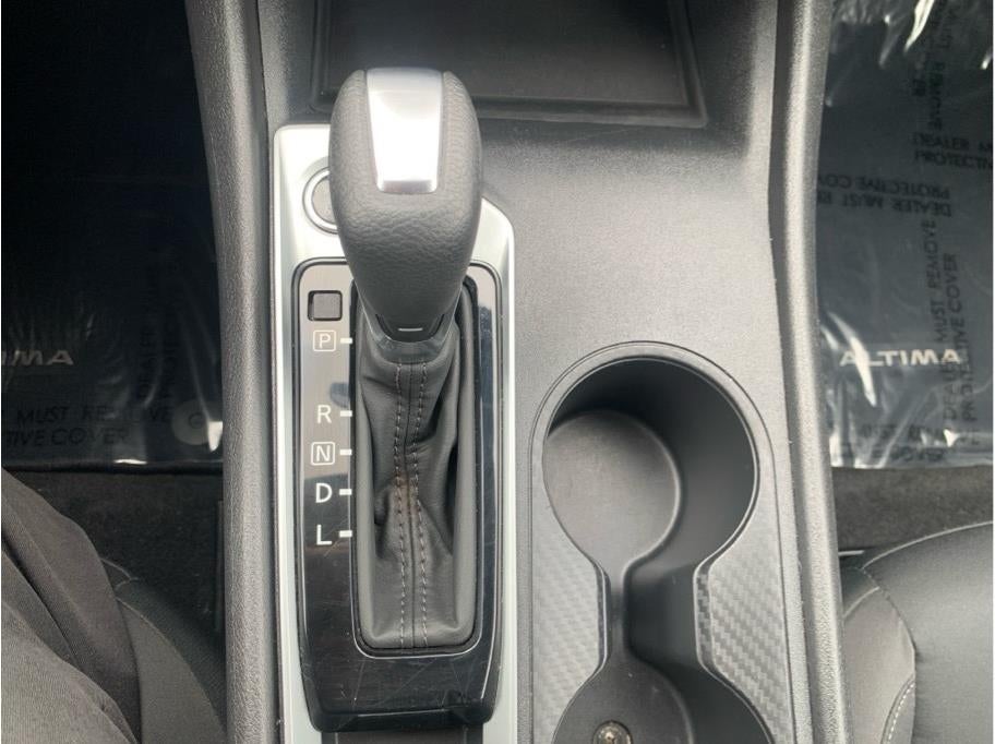 2025 Nissan Altima 2.5 SV Sedan 4D