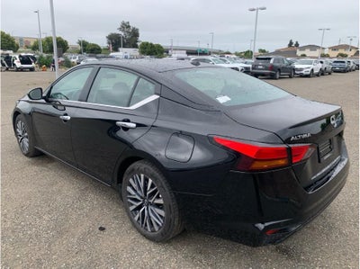 2025 Nissan Altima 2.5 SV Sedan 4D