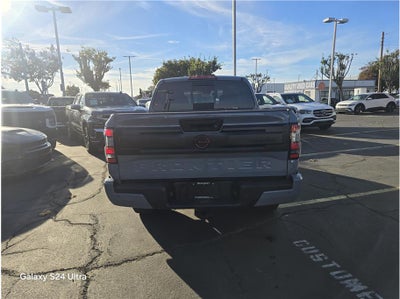 2026 Nissan Frontier Crew Cab PRO-4X Pickup 4D 5 ft