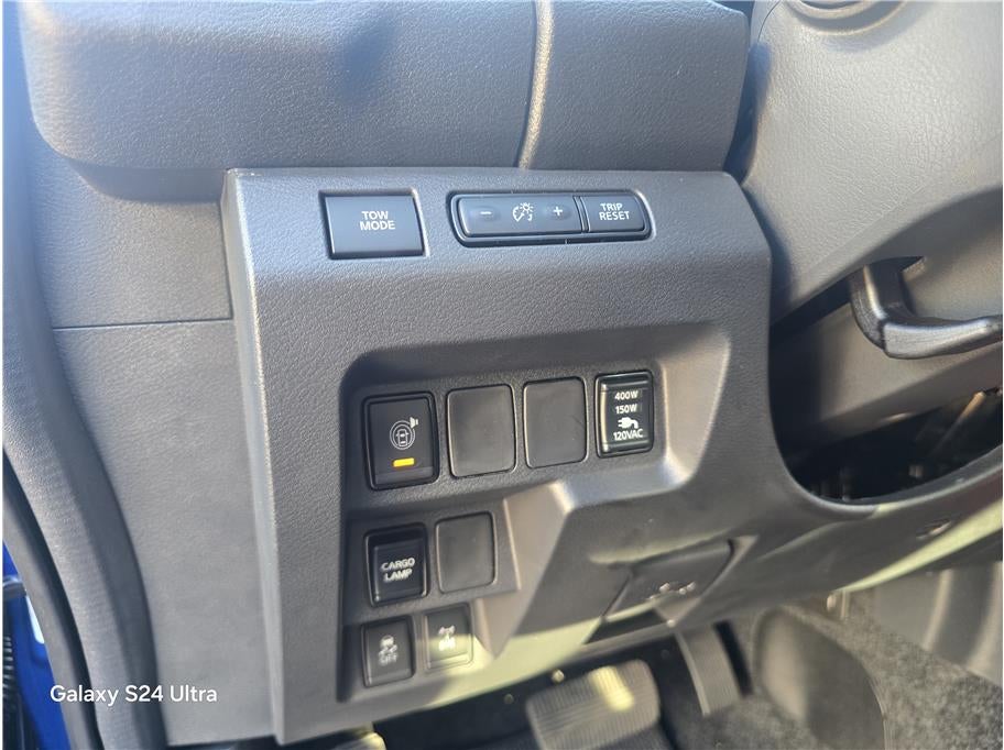 2026 Nissan Frontier Crew Cab PRO-4X Pickup 4D 6 ft